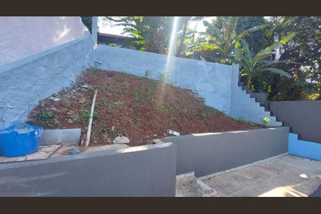 Casa de condomínio à venda com 240m², 3 quartos e 4 vagas