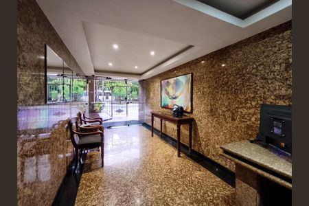 Apartamento para alugar com 110m², 2 quartos e 1 vagaFachada e portaria