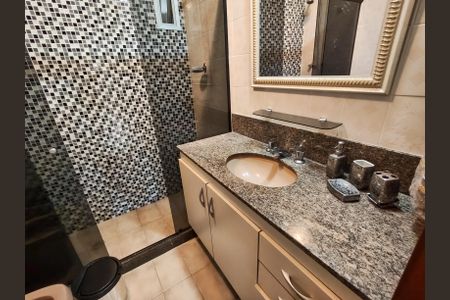 Apartamento à venda com 110m², 2 quartos e 1 vagaBanheiro da Suíte