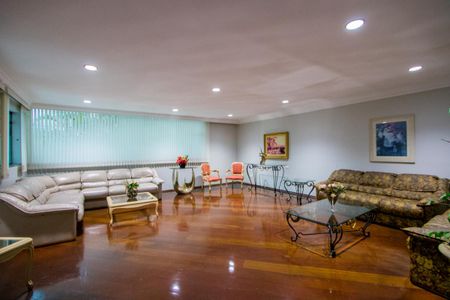 Apartamento à venda com 142m², 3 quartos e 2 vagas Apartamento à venda com 142m², 3 quartos e 2 vagasÁrea comum