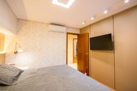 Apartamento à venda com 142m², 3 quartos e 2 vagas Apartamento à venda com 142m², 3 quartos e 2 vagasSuíte