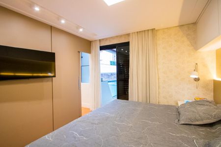 Apartamento à venda com 142m², 3 quartos e 2 vagas Apartamento à venda com 142m², 3 quartos e 2 vagasSuíte