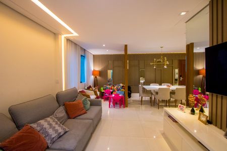 Apartamento à venda com 142m², 3 quartos e 2 vagas Apartamento à venda com 142m², 3 quartos e 2 vagasSala