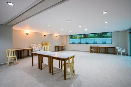 Apartamento à venda com 142m², 3 quartos e 2 vagas Apartamento à venda com 142m², 3 quartos e 2 vagasÁrea comum - Salão de festas