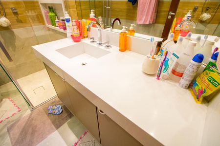 Apartamento à venda com 142m², 3 quartos e 2 vagas Apartamento à venda com 142m², 3 quartos e 2 vagasBanheiro social