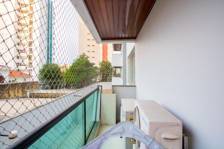 Apartamento à venda com 142m², 3 quartos e 2 vagas Apartamento à venda com 142m², 3 quartos e 2 vagasVaranda da sala/quarto 1