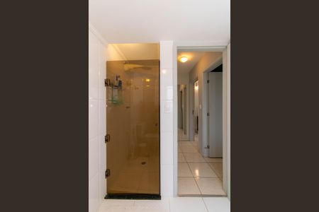 Apartamento à venda com 70m², 2 quartos e 1 vaga Apartamento à venda com 70m², 2 quartos e 1 vagaBanheiro