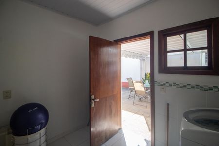 Casa à venda com 216m², 4 quartos e 4 vagasÁrea de Serviço