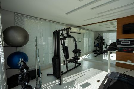 Apartamento para alugar com 35m², 1 quarto e 1 vaga Apartamento para alugar com 35m², 1 quarto e 1 vagaÁrea comum - Academia