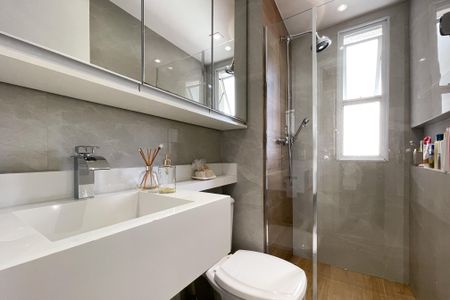 Apartamento à venda com 58m², 2 quartos e 1 vaga Apartamento à venda com 58m², 2 quartos e 1 vagaBanheiro - Suíte