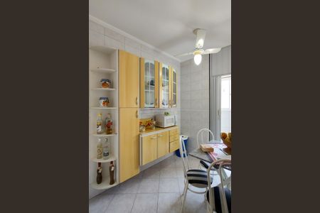 Apartamento para alugar com 110m², 2 quartos e 2 vagas Apartamento para alugar com 110m², 2 quartos e 2 vagasCopa