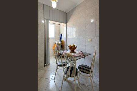 Apartamento para alugar com 110m², 2 quartos e 2 vagas Apartamento para alugar com 110m², 2 quartos e 2 vagasCopa