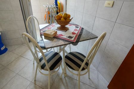 Apartamento para alugar com 110m², 2 quartos e 2 vagas Apartamento para alugar com 110m², 2 quartos e 2 vagasCopa