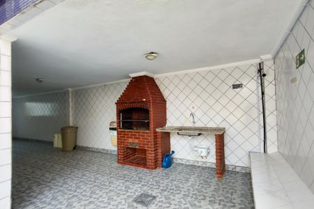 Apartamento para alugar com 110m², 2 quartos e 2 vagas Apartamento para alugar com 110m², 2 quartos e 2 vagasÁrea comum - Churrasqueira