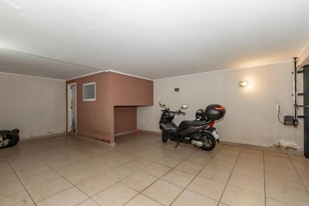 Casa à venda com 220m², 3 quartos e 2 vagasGaragem
