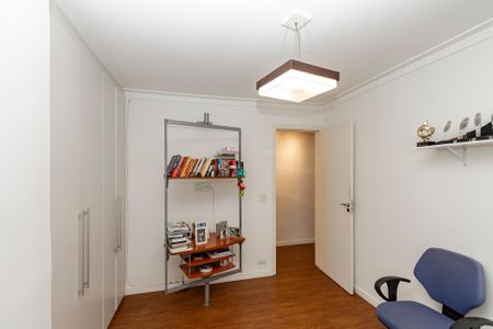 Casa à venda com 220m², 3 quartos e 2 vagasQuarto 2