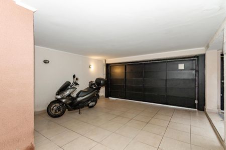 Casa à venda com 220m², 3 quartos e 2 vagasGaragem