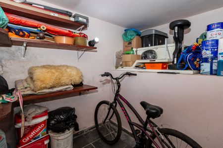 Casa à venda com 220m², 3 quartos e 2 vagasQuarto de Serviço