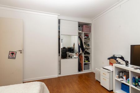 Casa à venda com 220m², 3 quartos e 2 vagasQuarto 1