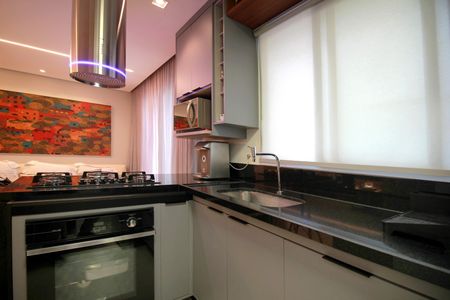 Apartamento para alugar com 132m², 2 quartos e 2 vagasCozinha
