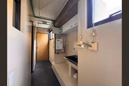 Apartamento à venda com 120m², 3 quartos e 1 vagaÁrea de Serviço