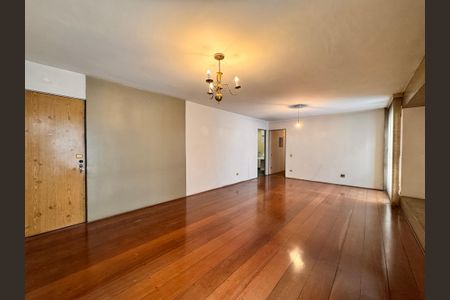 Apartamento à venda com 120m², 3 quartos e 1 vagaSala