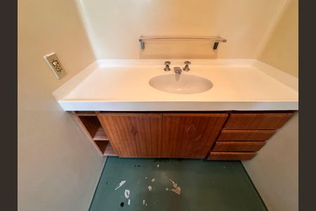 Apartamento à venda com 120m², 3 quartos e 1 vagaBanheiro da Suíte