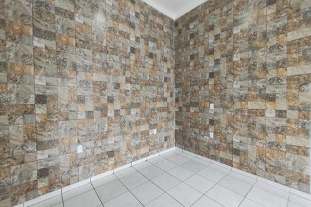 Casa para alugar com 30m², 1 quarto e sem vaga Casa para alugar com 30m², 1 quarto e sem vagaSala/Quarto