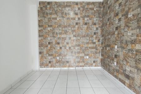 Casa para alugar com 30m², 1 quarto e sem vaga Casa para alugar com 30m², 1 quarto e sem vagaSala/Quarto