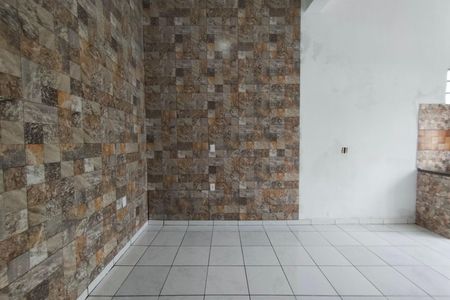 Casa para alugar com 30m², 1 quarto e sem vaga Casa para alugar com 30m², 1 quarto e sem vagaSala/Quarto