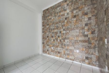 Casa para alugar com 30m², 1 quarto e sem vaga Casa para alugar com 30m², 1 quarto e sem vagaSala/Quarto