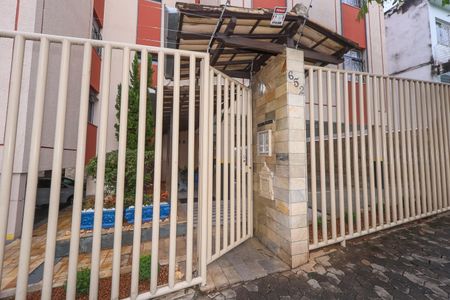 Apartamento para alugar com 70m², 2 quartos e 1 vagaFachada