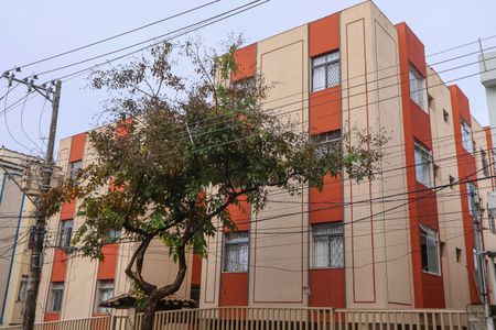 Apartamento para alugar com 70m², 2 quartos e 1 vagaFachada