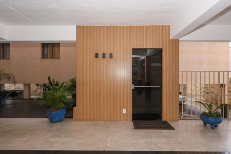Apartamento para alugar com 70m², 2 quartos e 1 vagaHall de entrada