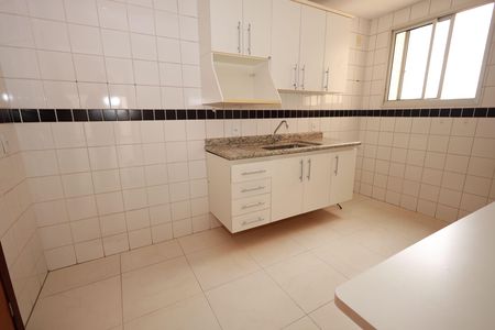 Apartamento para alugar com 105m², 3 quartos e 2 vagasCozinha