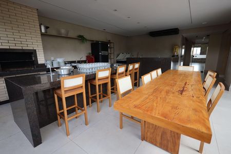 Apartamento para alugar com 105m², 3 quartos e 2 vagasÁrea comum - Churrasqueira