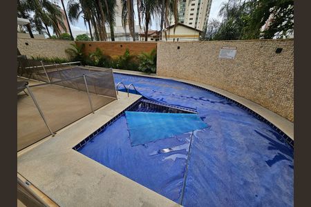 Apartamento para alugar com 105m², 3 quartos e 2 vagas Apartamento para alugar com 105m², 3 quartos e 2 vagasÁrea comum - Piscina