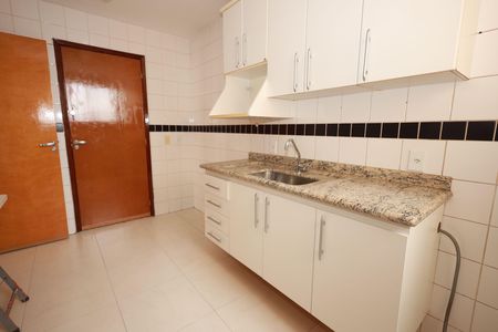 Apartamento para alugar com 105m², 3 quartos e 2 vagasCozinha