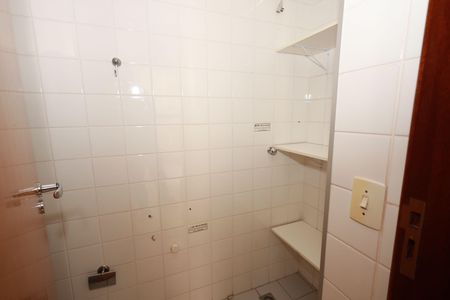 Apartamento para alugar com 105m², 3 quartos e 2 vagasBanheiro de serviço