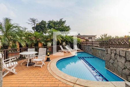 Apartamento à venda com 125m², 2 quartos e 3 vagasÁrea comum - Piscina