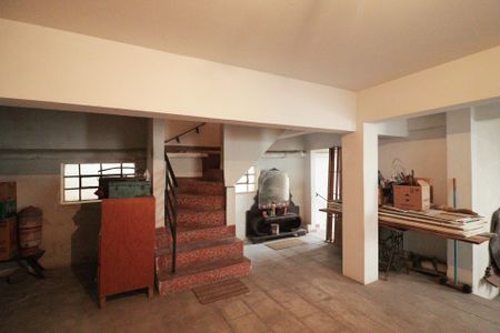 Casa à venda com 400m², 8 quartos e 8 vagasSalão