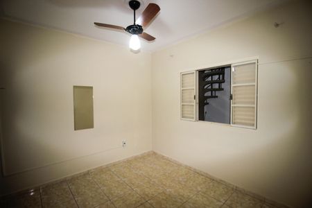 Casa para alugar com 251m², 2 quartos e 4 vagasQuarto 1