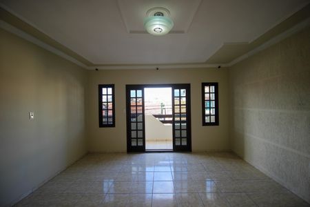 Casa para alugar com 251m², 2 quartos e 4 vagasSala