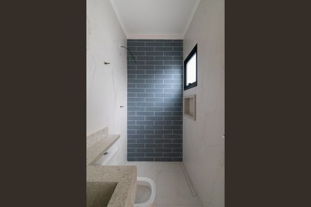 Casa à venda com 165m², 3 quartos e 3 vagasBanheiro Suíte 3