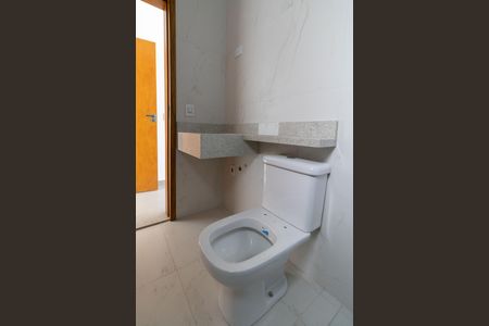 Casa à venda com 165m², 3 quartos e 3 vagasBanheiro Suíte 3