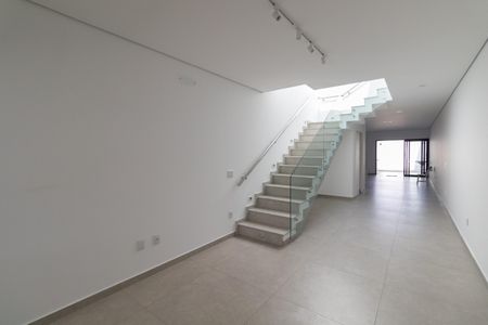 Casa à venda com 165m², 3 quartos e 3 vagasSala e Cozinha