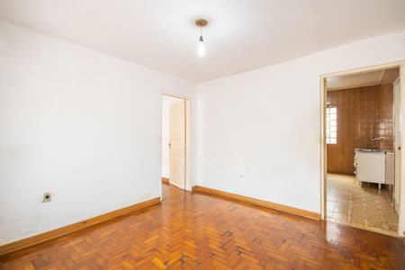 Casa à venda com 294m², 1 quarto e 2 vagas Casa à venda com 294m², 1 quarto e 2 vagasSala