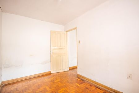 Casa à venda com 294m², 1 quarto e 2 vagas Casa à venda com 294m², 1 quarto e 2 vagasQuarto