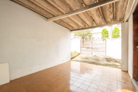 Casa à venda com 294m², 1 quarto e 2 vagas Casa à venda com 294m², 1 quarto e 2 vagasGaragem