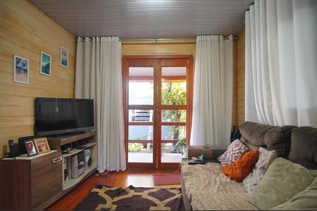 Casa à venda com 65m², 2 quartos e 2 vagasSala